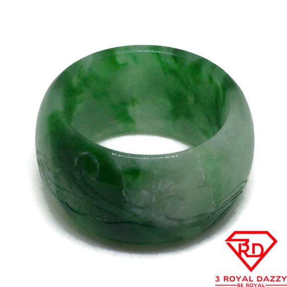 Smooth Inscriptions Round green jade ring Band S4